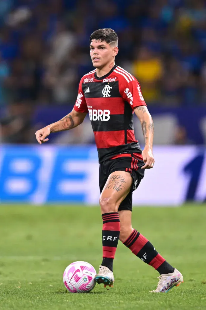 Ayrton Lucas do Flamengo