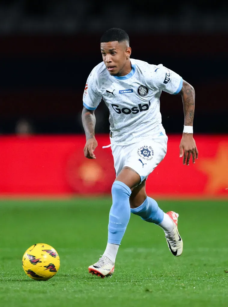 Savinho é jogador do Girona