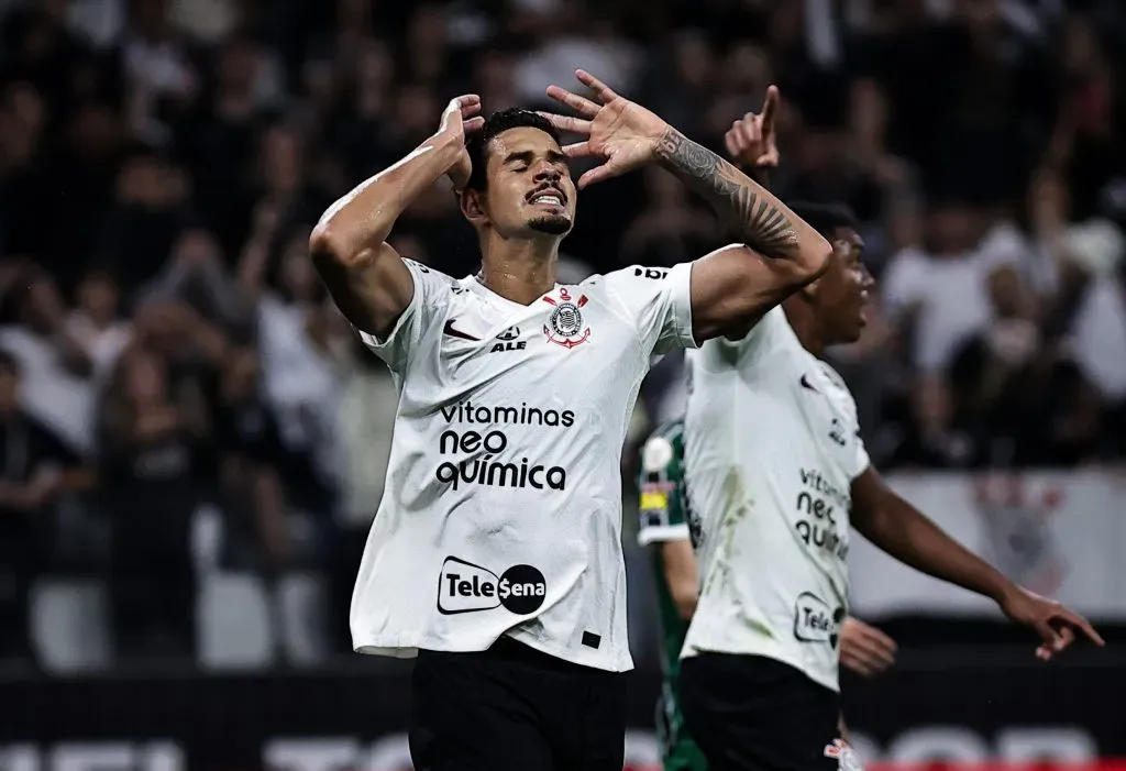 Veríssimo em jogo do Corinthians. Fabio Giannelli/AGIF.