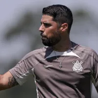 Corinthians amplia alternativas e monitora nomes no mercado estrangeiro; veja opções