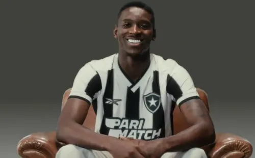 Camisa nova do Botafogo — Foto: Divulgação