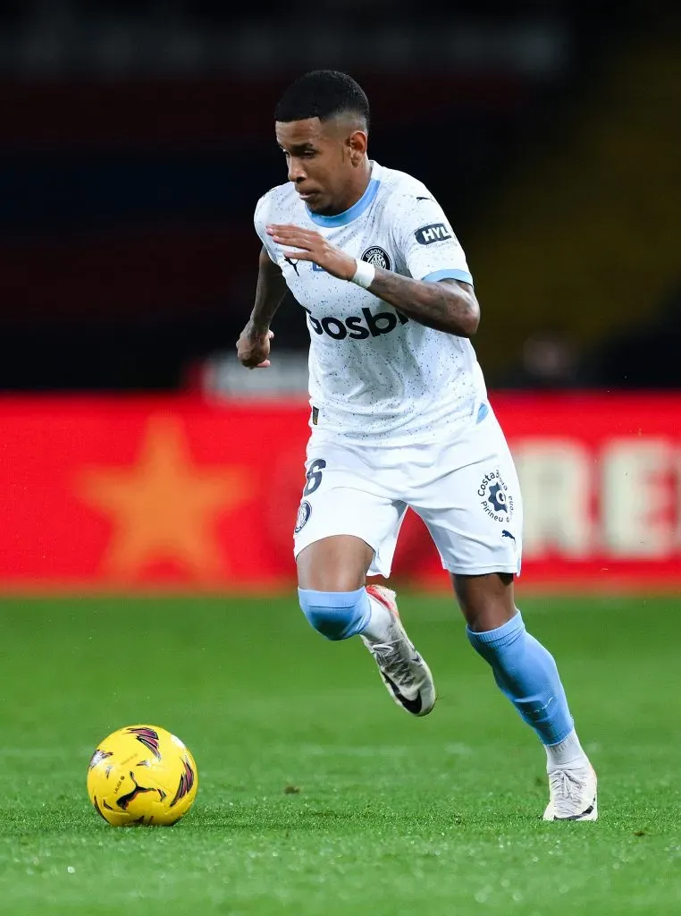 Jogador do Girona,foi convocado, atua nas laterais do campo com agilidade. (Foto de David Ramos/Getty Images)