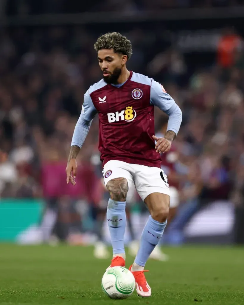 Douglas Luiz, do Aston Villa, foi convocado (Foto de Naomi Baker/Getty Images)