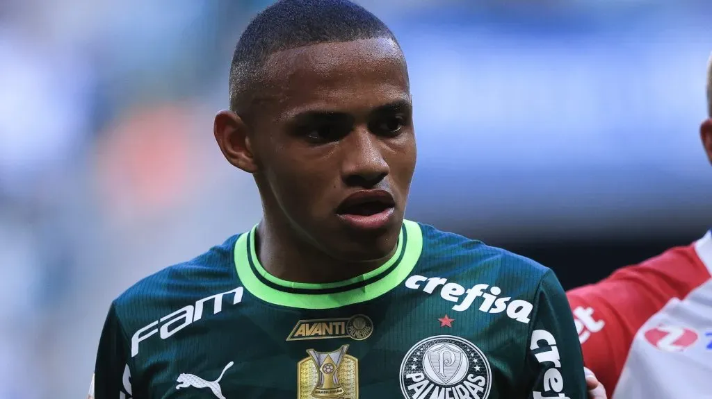 Jhon Jhon, meio-campista do Palmeiras - Foto: Ettore Chiereguini/AGIF