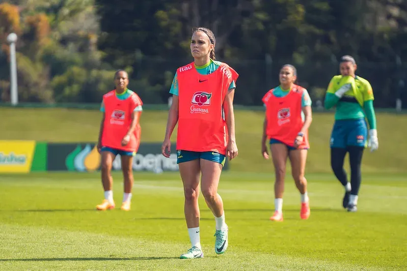 Ana Vitória em treino da Seleção Brasileira Feminina. Divulgação/Fabio Souza/CBF.