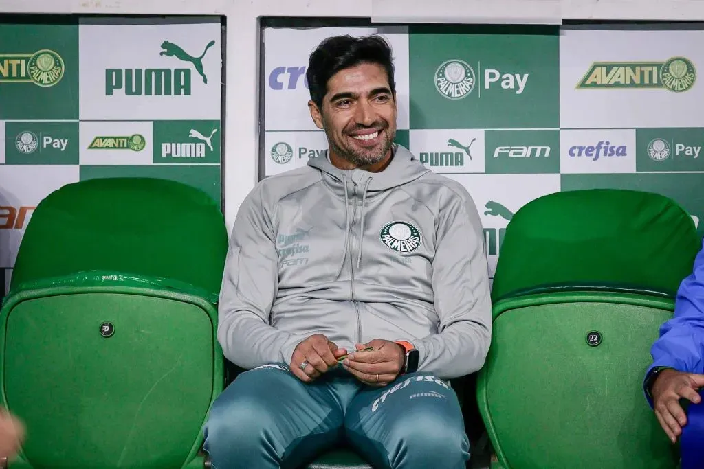 Abel Ferreira vai jogar fechado em Flamengo x Palmeiras - Foto: Imago Images