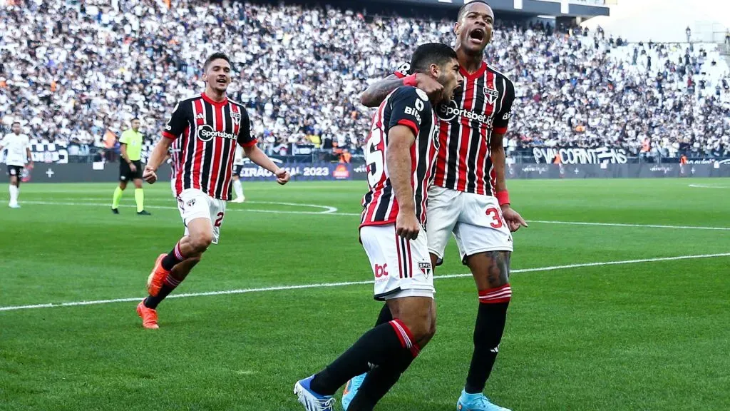 Os 40 maiores clubes da América Latina segundo o ChatGPT 30 São Paulo (Getty Images)