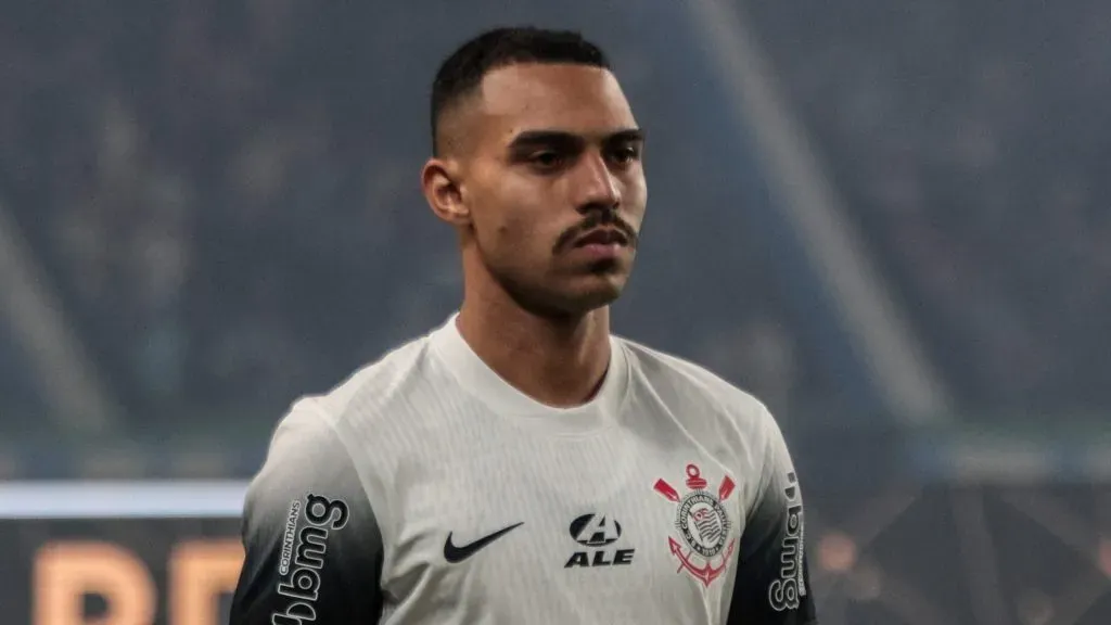 Corinthians tem prejuízo milionário após atrasar parcela da compra de Matheuzinho. Foto: Robson Mafra/AGIF