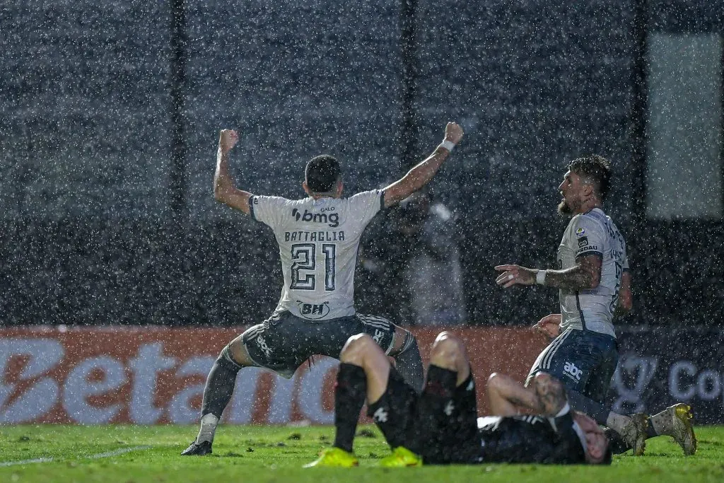 Battaglia foi um dos principais jogadores do Galo em classificação da Copa do Brasil, em São Januário. Foto: Thiago Ribeiro/AGIF