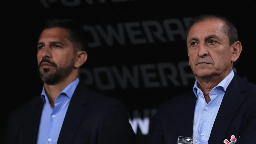 Foto: Ettore Chiereguini/AGIF – Emiliano Díaz e o seu pai devem deixar o Alvinegro após o Campeonato Brasileiro.