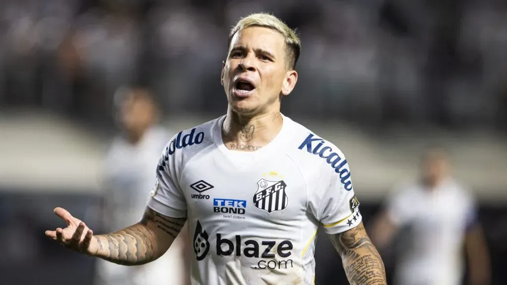 Soteldo, pelo Santos. Foto: Abner Dourado/AGIF