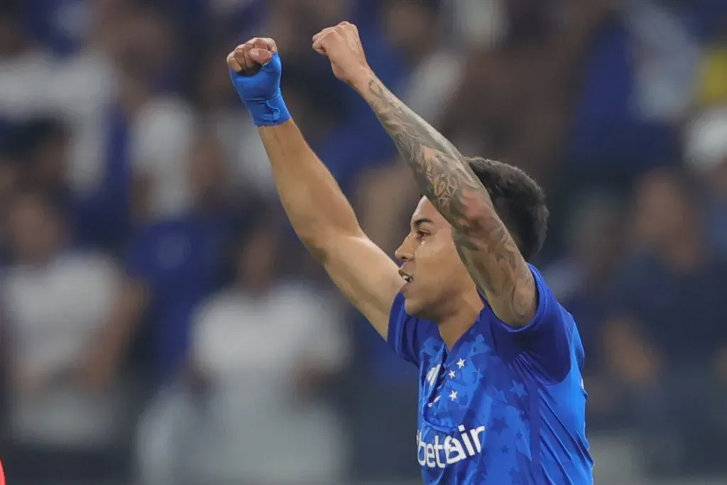 Gol de Kaio Jorge. Foto: Gilson Lobo/AGIF