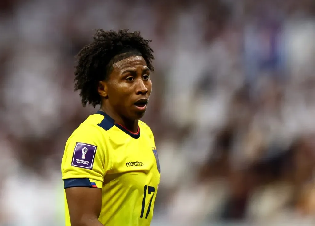 Ángelo Preciado defendeu o Equador na última Copa do Mundo e foi oferecido ao CRF – Foto: Francois Nel/Getty Images