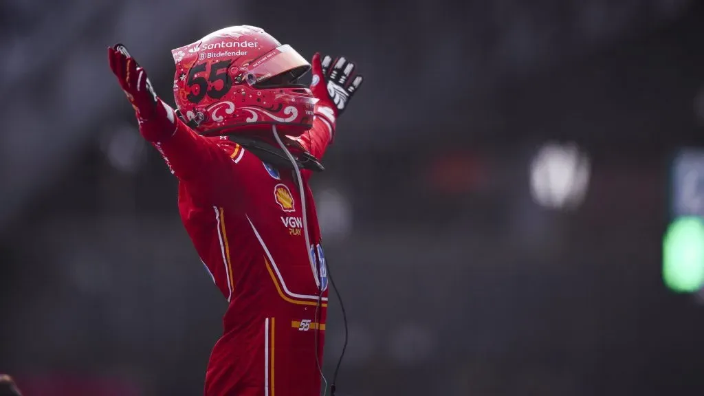 O #55 comemorando a vitória no GP do México (IMAGO / PanoramiC)