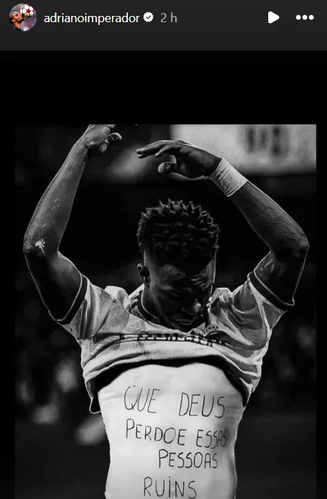 Adriano Imperador posta foto de Vini Jr. com sua frase emblemática. (Reprodução/Instagram)