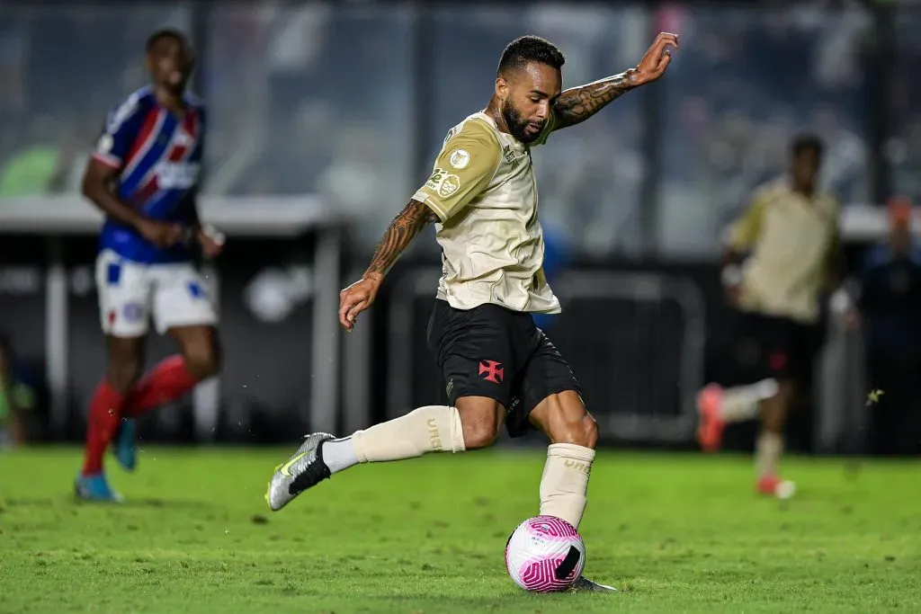 Alex Teixeira não entrou bem contra o Bahia. Foto: Thiago Ribeiro/AGIF