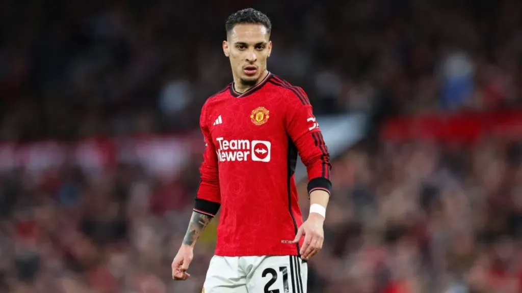 Antony em jogo do Manchester United