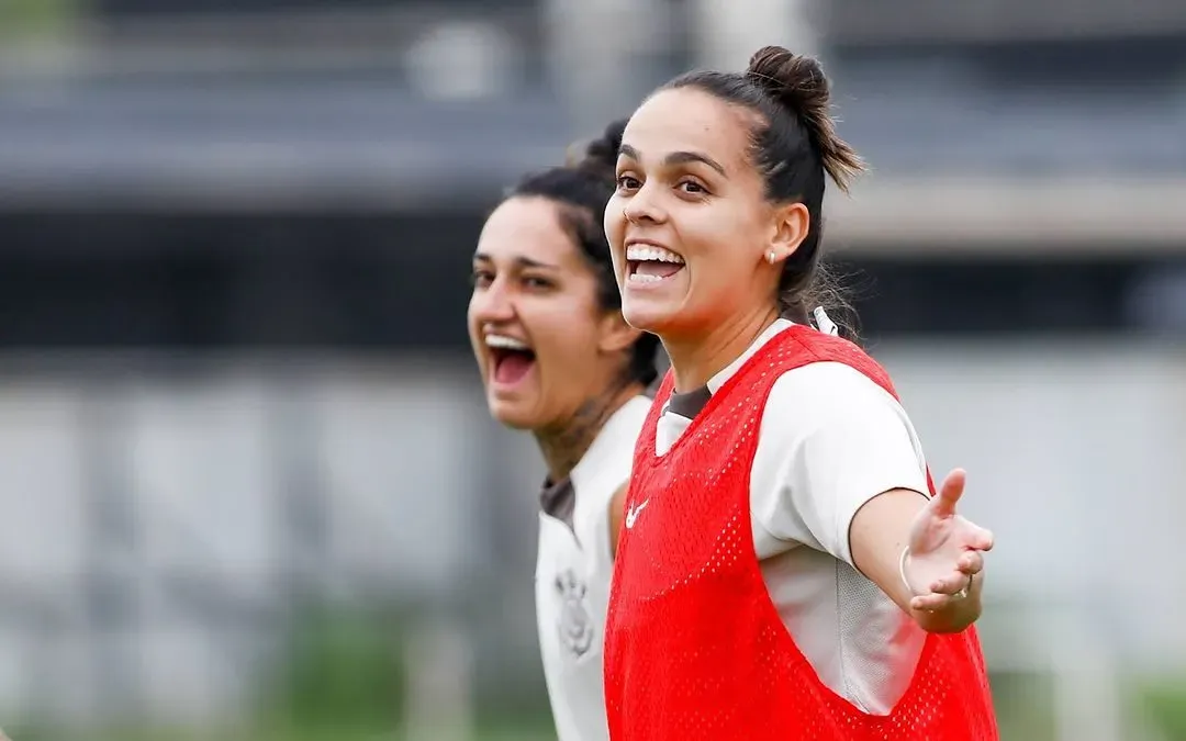 Gabi Portilho, jogadora do Corinthians durante treino do elenco para a semi do Campeonato Paulista 2024. Foto: Rodrigo Gazzanel/Corinthians