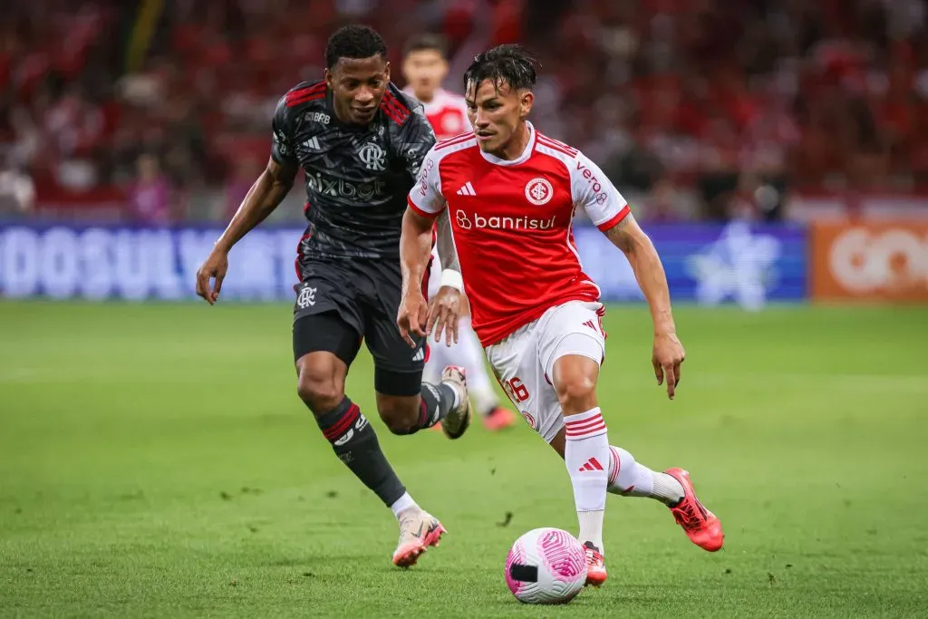 Bernabei chama a atenção no Brasil e na Argentina por conta das grandes atuações no Colorado. Foto: Maxi Franzoi/AGIF