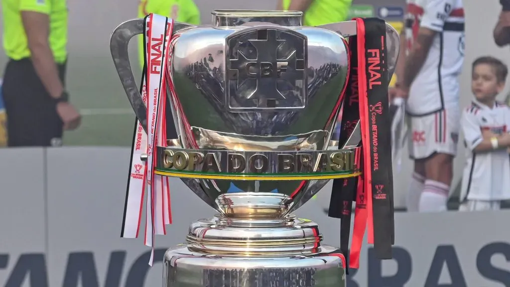 Troféu da Copa do Brasil. Foto: Gledston Tavares