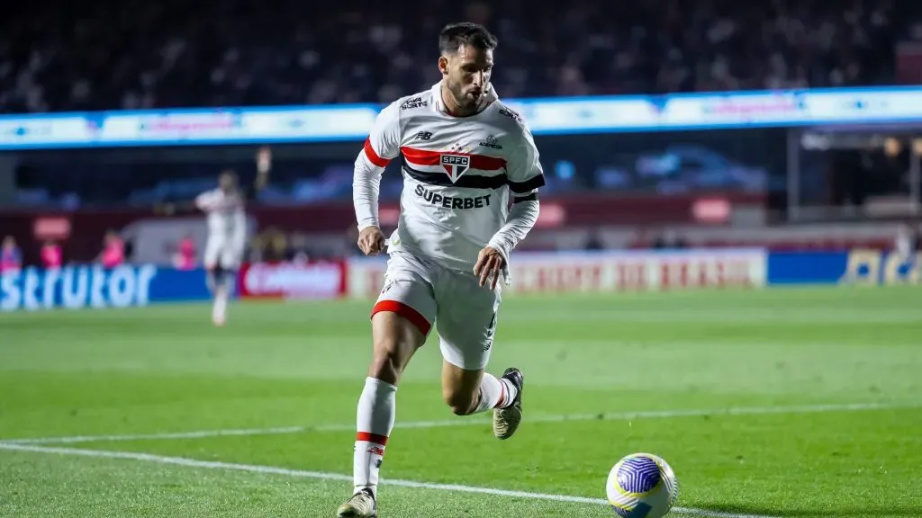 Calleri pelo São Paulo em 2024. Foto: Marco Miatelo/AGIF