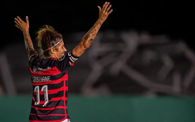 Cristiane, comemora gol que selou a vitória do Flamengo no clássico FLA-FLU do Brasileirão Feminino em 2024. Foto: Paula Reis/CRF