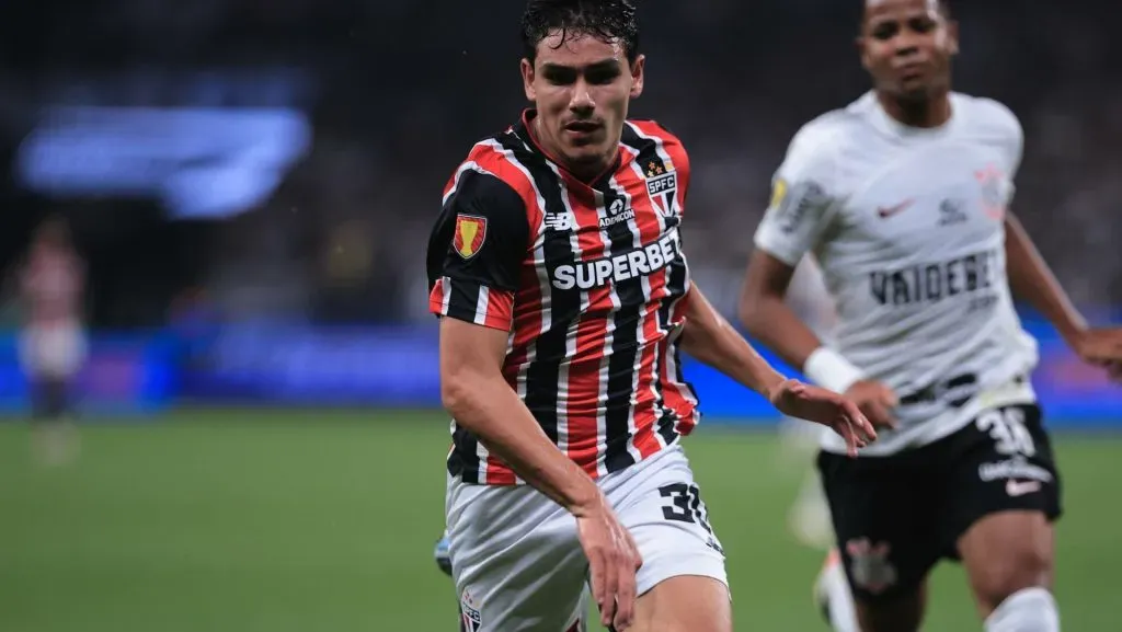 São Paulo fez 2 pedidos para negociar Moreira com o Porto