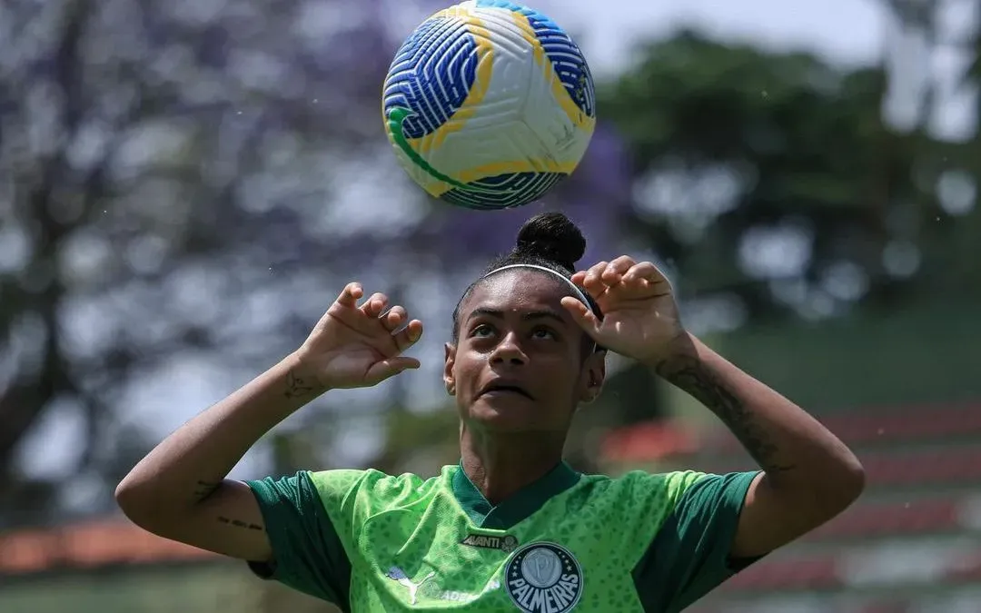 Tainá Maranhão, jogadora do Palmeiras durante treino tático como elenco no CT com foco no Paulistão Feminino. Foto: Paloma Cassiano/Palmeiras