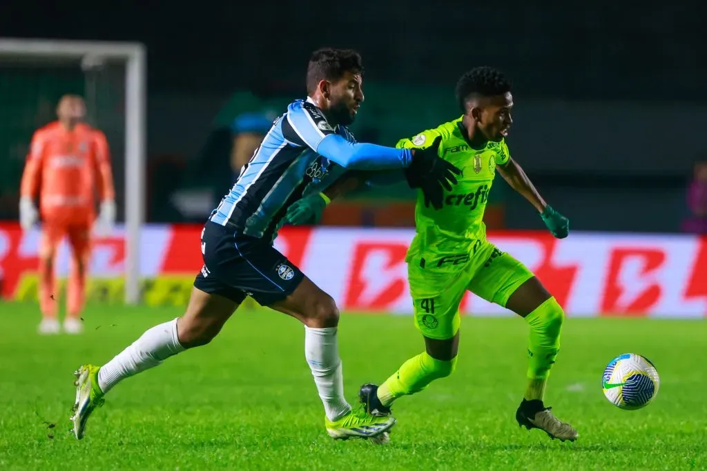 No primeiro turno, Grêmio e Palmeiras empataram em 2 a 2. Foto: Luiz Erbes/AGIF