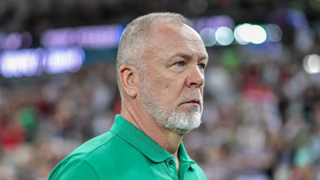 Mano Menezes ganha respaldo no Fluminense após vence 'batalha' contra Marcelo nos bastidores. Foto: Thiago Ribeiro/AGIF