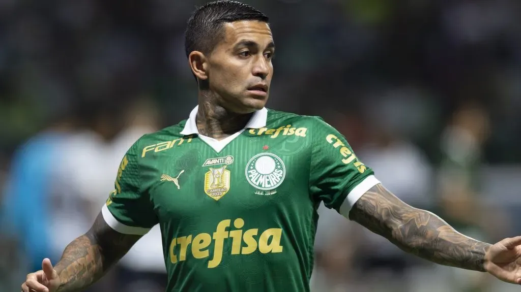 Dudu durante partida. Foto: Anderson Romão/AGIF