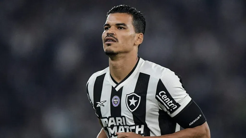 Danilo Barbosa durante partida. Foto: Thiago Ribeiro/AGIF