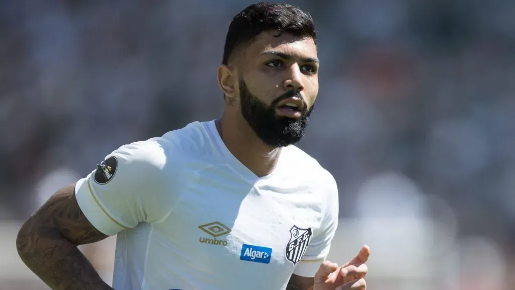 Gabigol, pelo Santos. Foto: Pedro Vale/AGIF