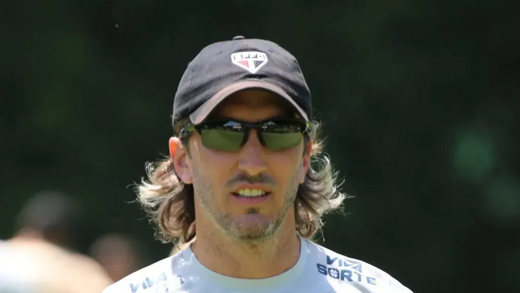 Zubeldía durante treinamento de ontem (19).