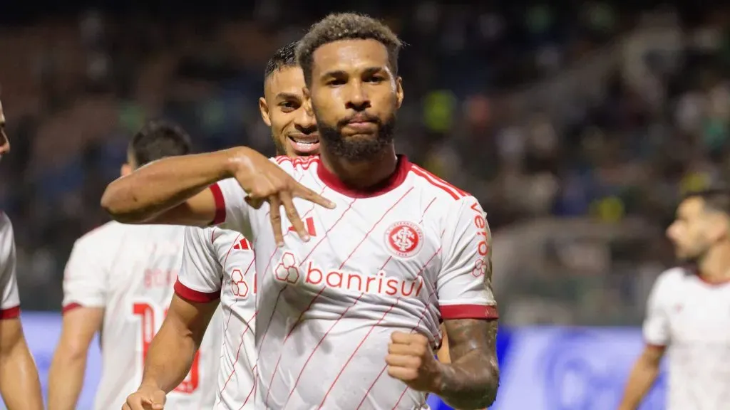 Wesley foi autor do gol da vitória em São Januário – Foto: Anderson Romao/AGIF