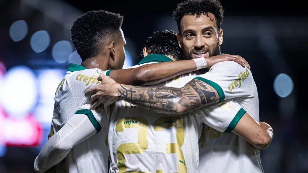 Jogadores do Palmeiras comemorando. Foto: Isabela Azine/AGIF