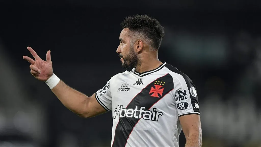 Payet pelo time do Vasco. Foto: Thiago Ribeiro/AGIF