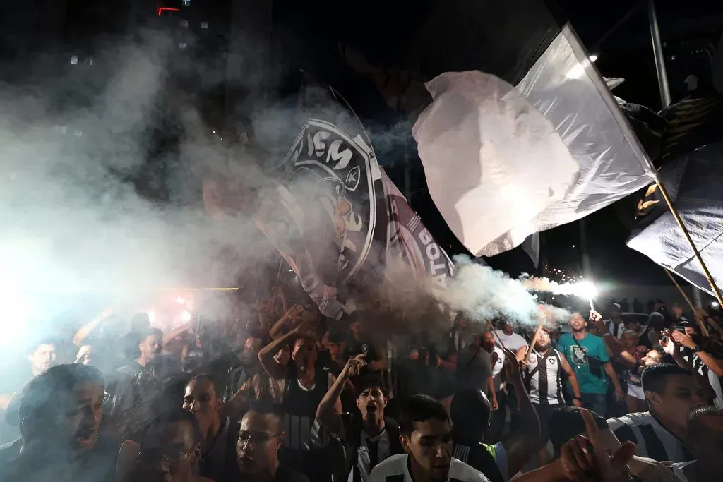 Torcida do Botafogo em Buenos Aires - Foto: Vitor Silva/BFR
