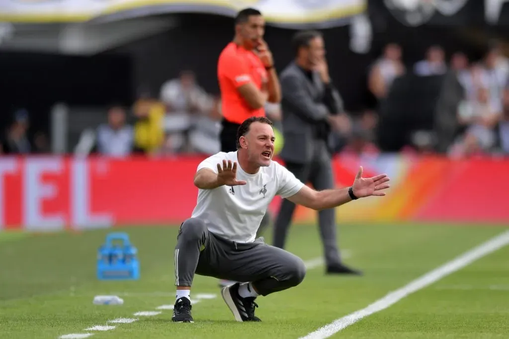 Milito na final da Copa Libertadores. (Photo by Marcelo Endelli/Getty Images
