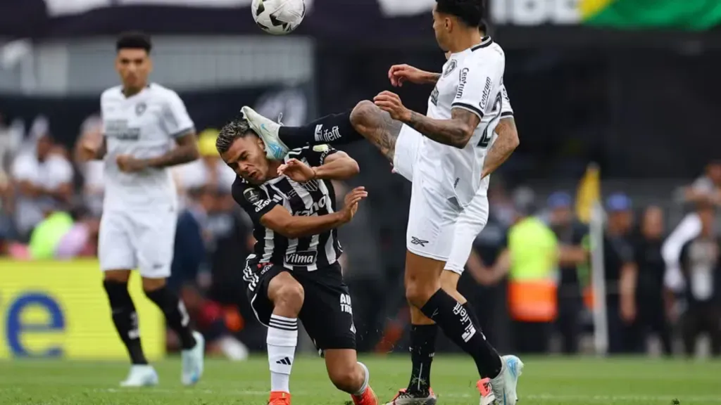 Atlético-MG e Botafogo duelam na Copa Libertadores