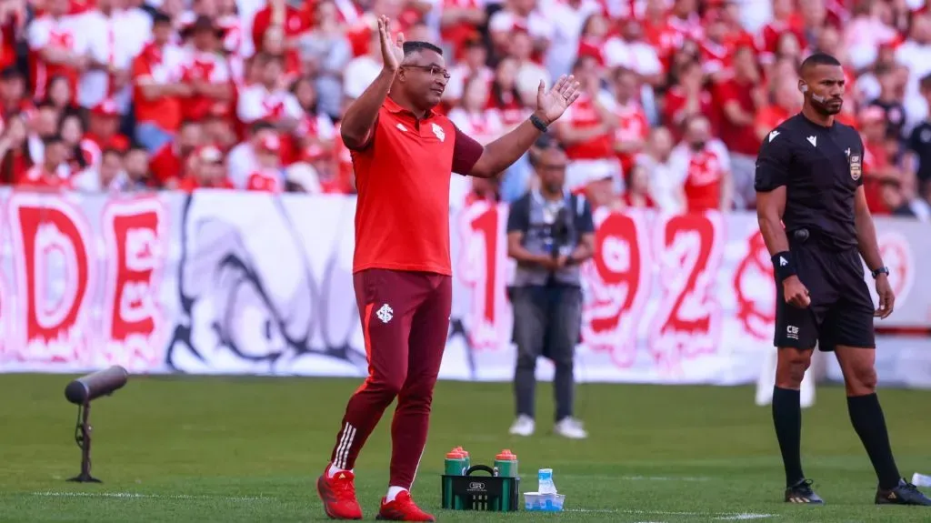 Roger Machado desabafa após derrota – Foto: Luiz Erbes/AGIF