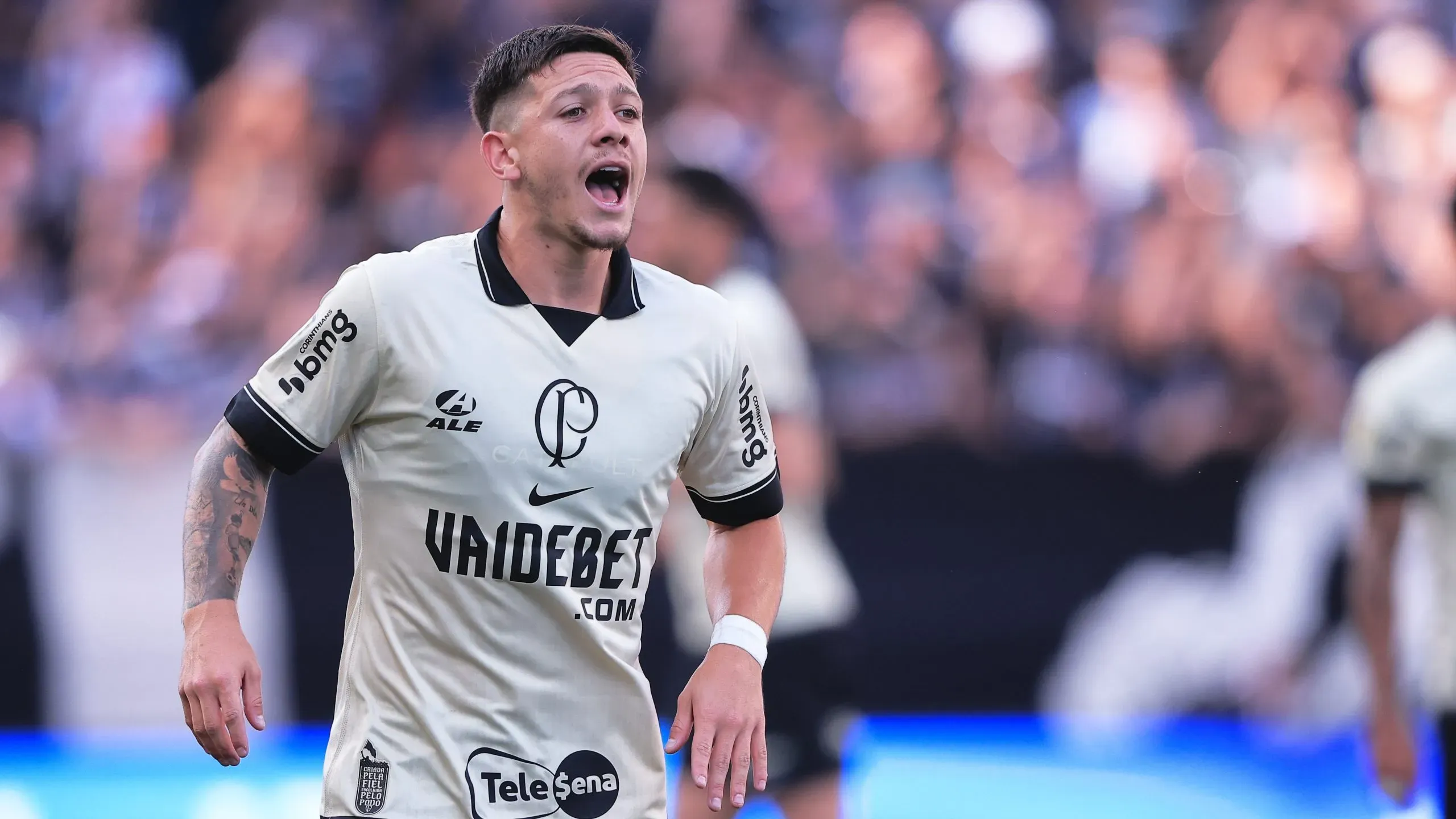 Garro segue se destacando com a camisa do Timão