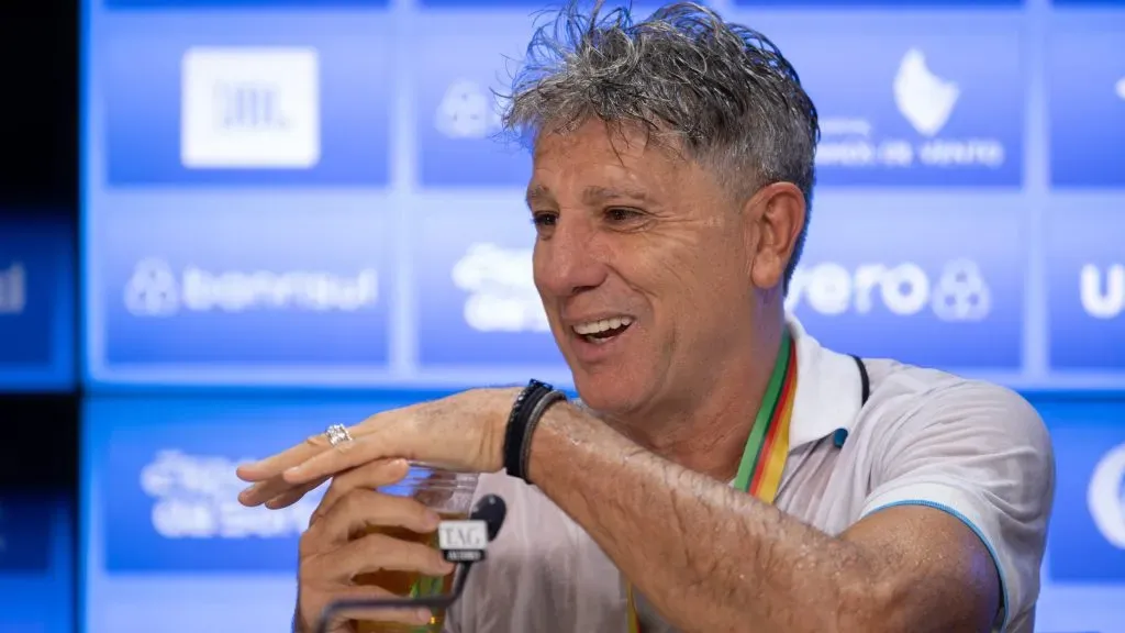 Renato Gaúcho durante coletiva. Foto: Liamara Polli/AGIF