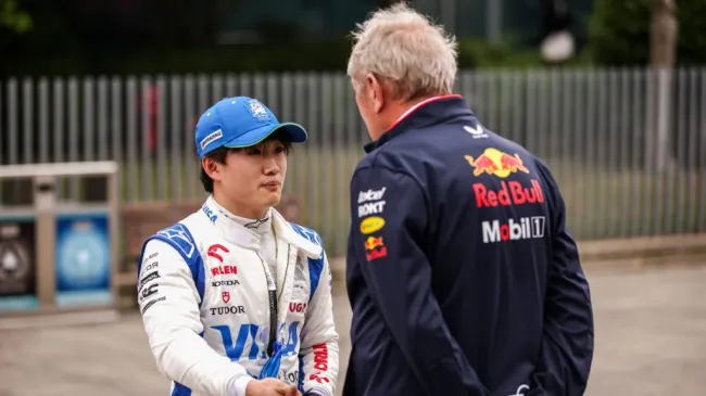 Tsunoda e Marko no GP da China