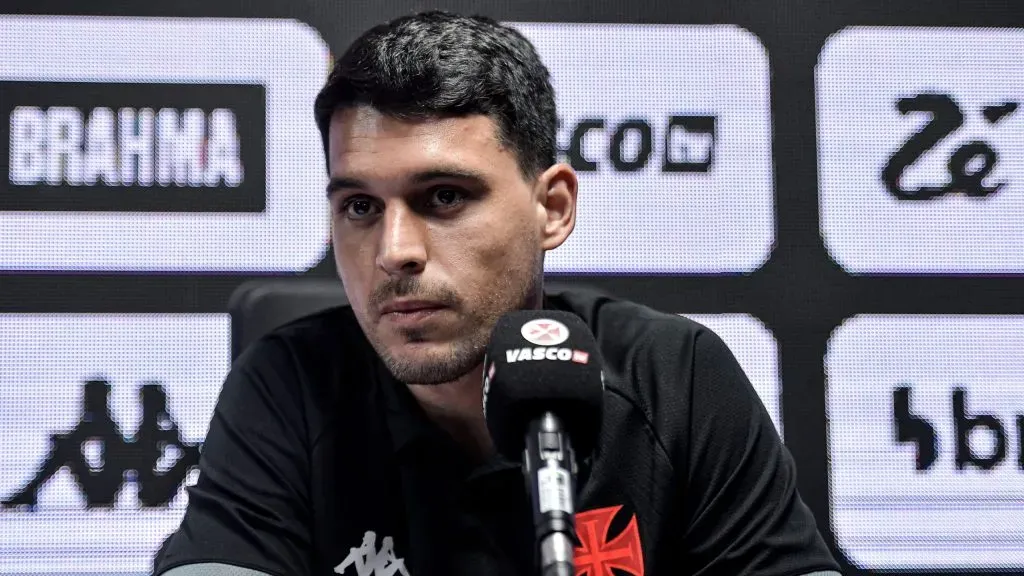 Keiller quer permanecer no Vasco, mas futuro ainda é incerto