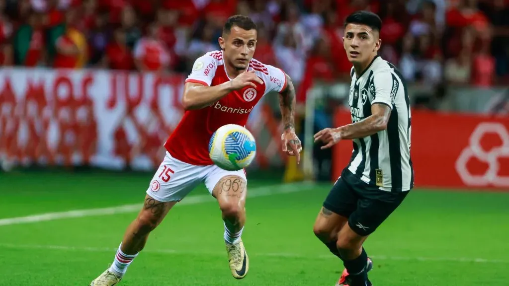 Botafogo bate Internacional