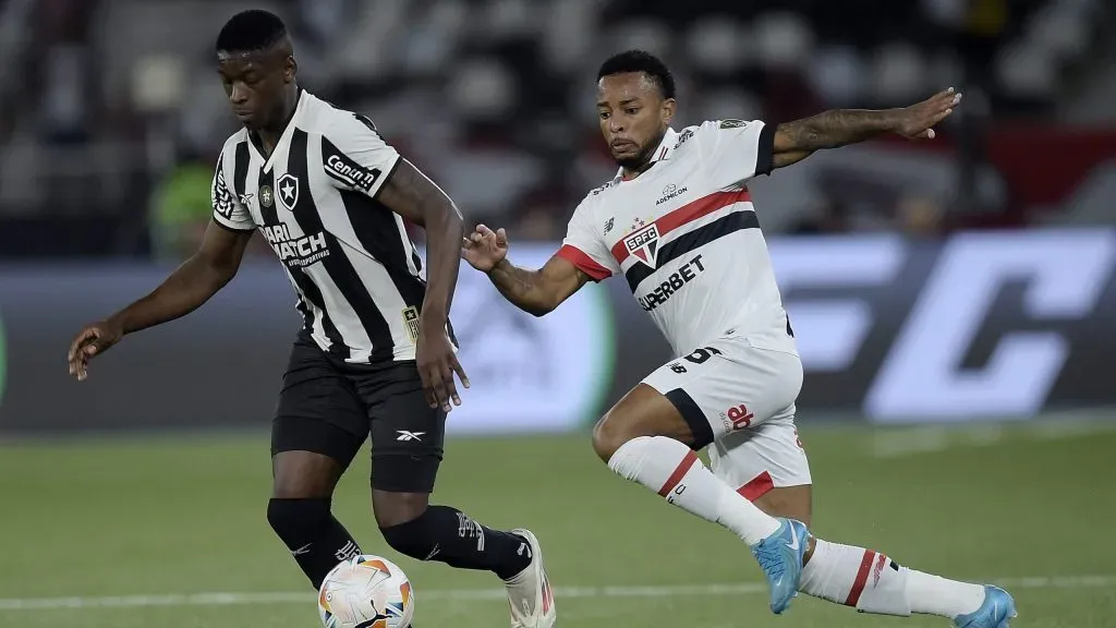 Luiz Henrique garante foco total do Botafogo - Foto: Alexandre Loureiro/AGIF.