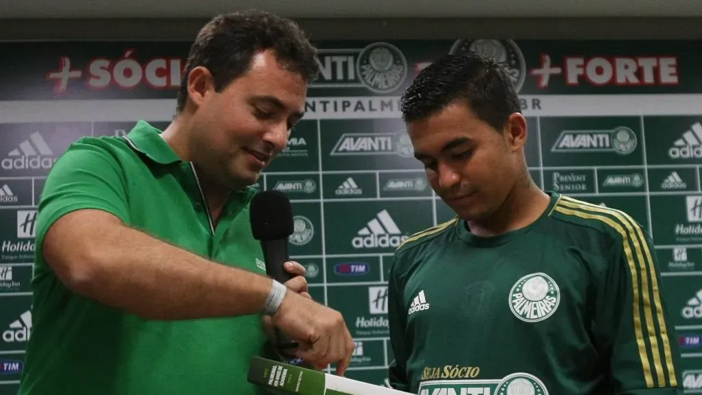 Alexandre Mattos e Dudu, pelo Palmeiras. Foto: Cesar Greco/IMAGO/Fotoarena