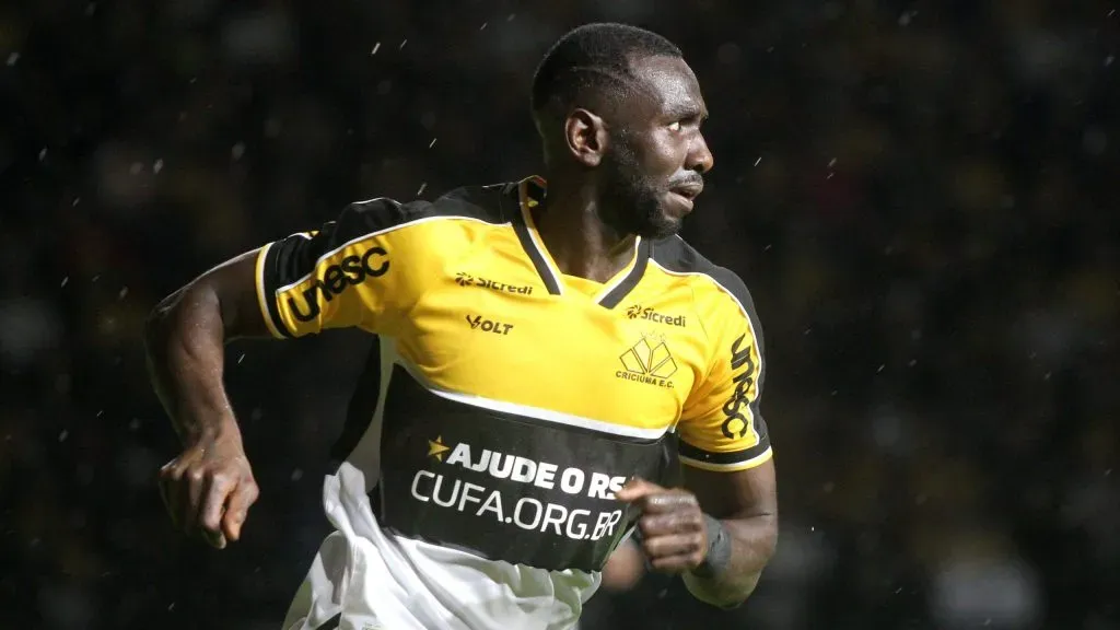 Bolasie jogador do Criciuma