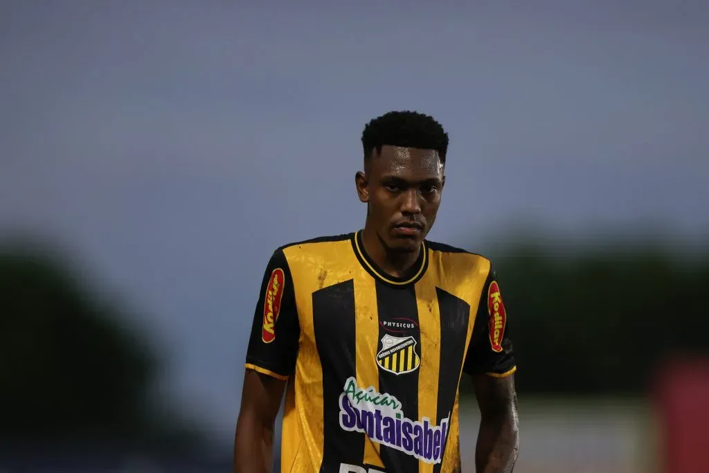 Luisão, zagueiro do Novorizontino - Foto: Pedro Zacchi/AGIF